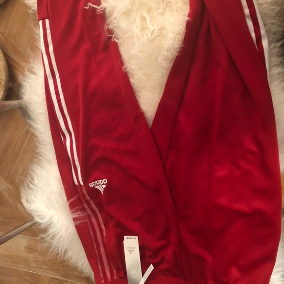 SOLD!! BNWT ADIDAS TIRO 21 power candy red pants in size Medium men’s!! - Picture 5 of 9